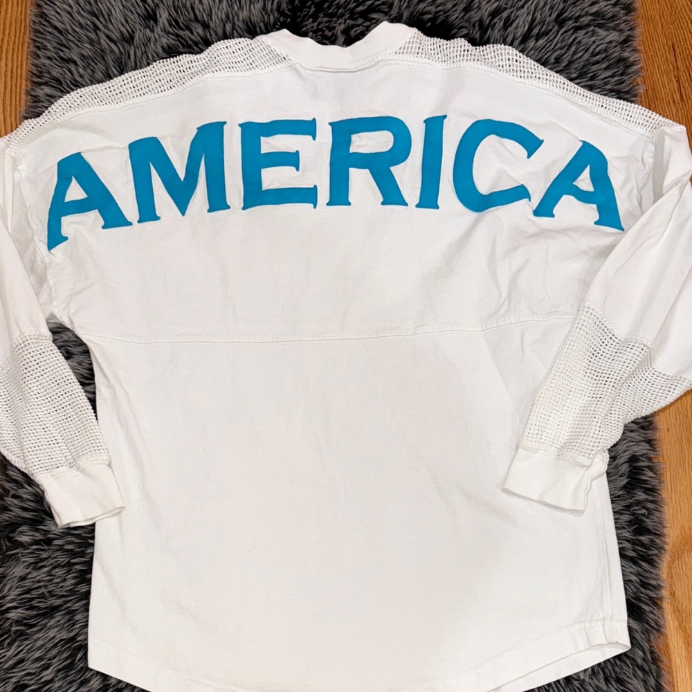 Spirit White Long Sleeve Tee with Blue America Print